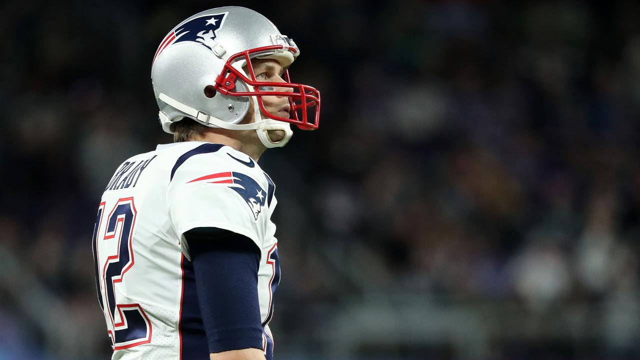 Super Bowl LII notes: Ex-Pats LeGarrette Blount and Chris Long garner  respect, Tom Brady's hand and more