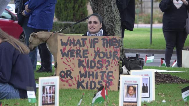 Pro-Palestinian protesters outside the Deborah Conway concert. Picture: Valeriu Campan