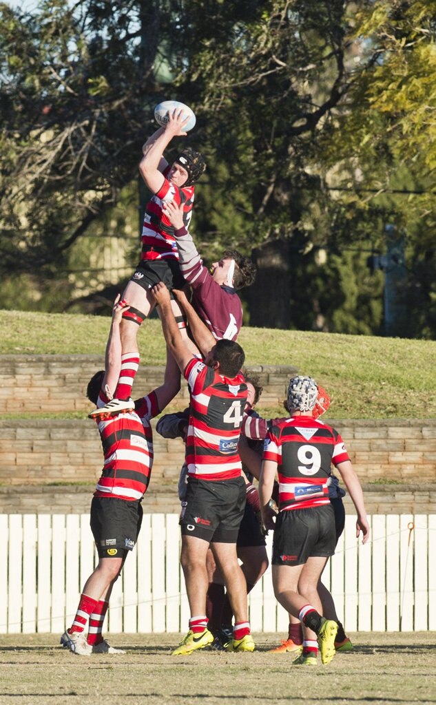 Stuart Bougoure at the top of the line out for Rangers. Picture: Nev Madsen