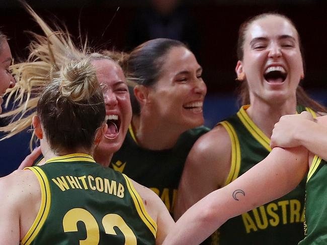 SYDNEY, AUSTRALIA - SEPTEMBER 29: Team Australia celebrates victory during the 2022 FIBA Women's Basketball World Cup Quarterfinal match between Australia and Belgium at Sydney Superdome, on September 29, 2022, in Sydney, Australia. (Photo by Kelly Defina/Getty Images)