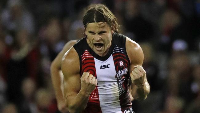 St Kilda's Maverick Weller goal in the last quarter. Picture: George Salpigtidis