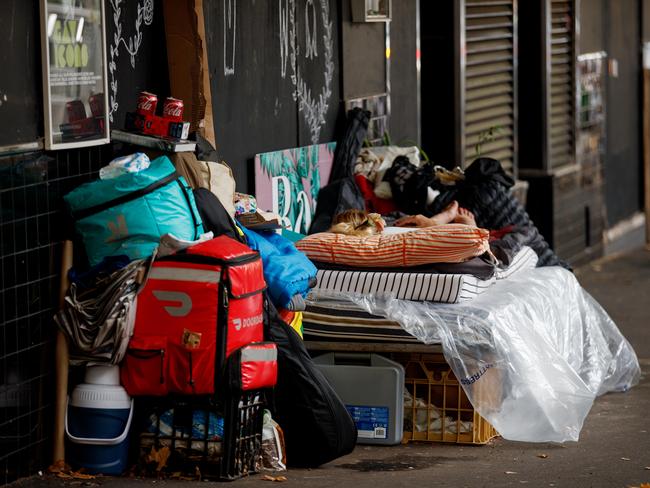 SYDNEY, AUSTRALIA - NewsWire Photos JANUARY 31, 2024: Rough sleepers on Victoria St in Potts Point. Picture: NCA NewsWire / Nikki Short