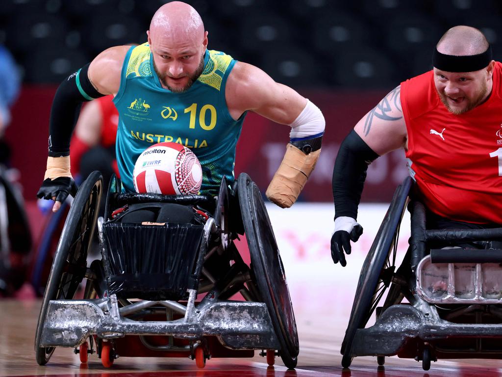 Australia's Chris Bond (L) and Denmark's Mark Ingemann Peters. Picture: AFP