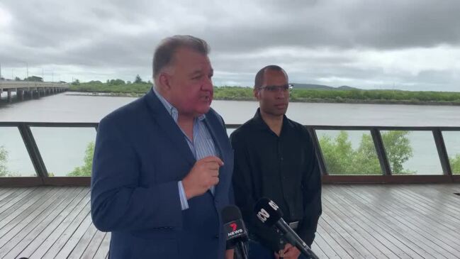 United Australia Party leader Craig Kelly talks in Mackay