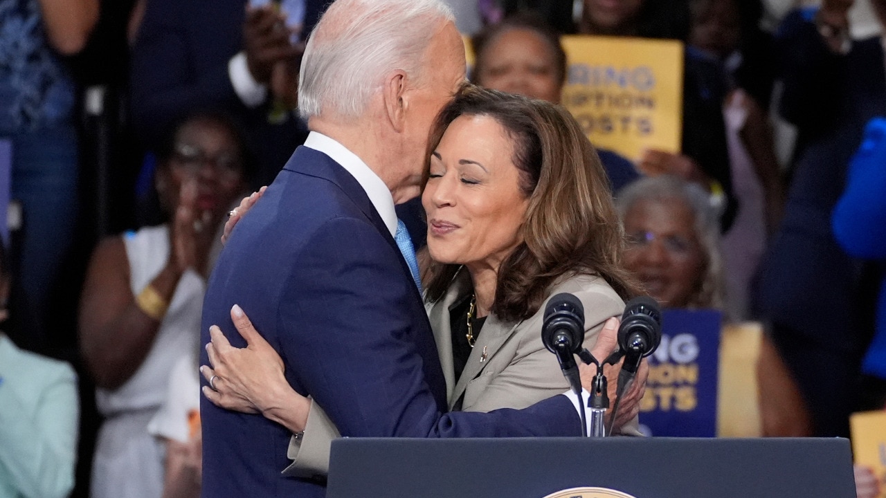 Kamala Harris attempts to distance herself from Joe Biden in Fox News interview