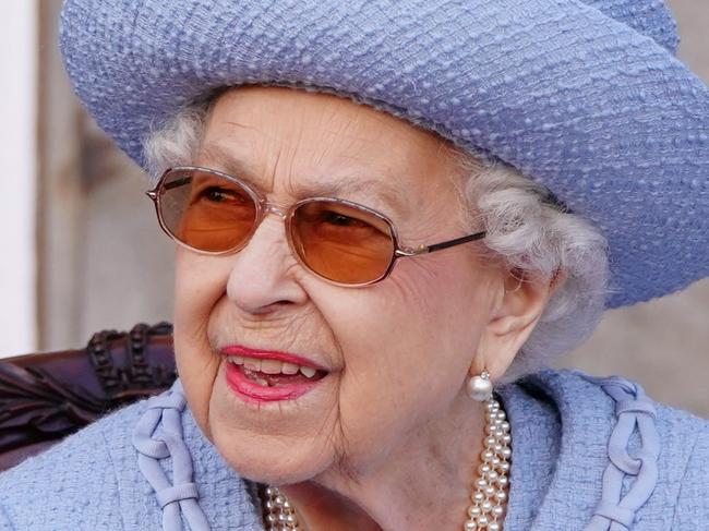 EDINBURGH, SCOTLAND - JUNE 30: Queen Elizabeth II attending the Queen's Body Guard for Scotland (also known as the Royal Company of Archers) Reddendo Parade in the gardens of the Palace of Holyroodhouse, Edinburgh, Scotland on June 30, 2022. Members of the Royal Family are spending a Royal Week in Scotland, carrying out a number of engagements between Monday June 27 and Friday July 01, 2022. (Photo by Jane Barlow/WPA Pool/Getty Images)