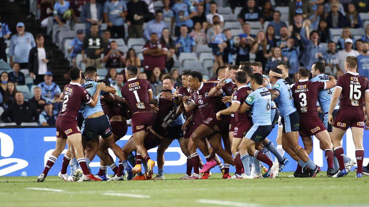 Fight during Game 2 of the State of Origin series between the NSW Blues and Queensland Maroons at ANZ Stadium. Picture. Phil Hillyard