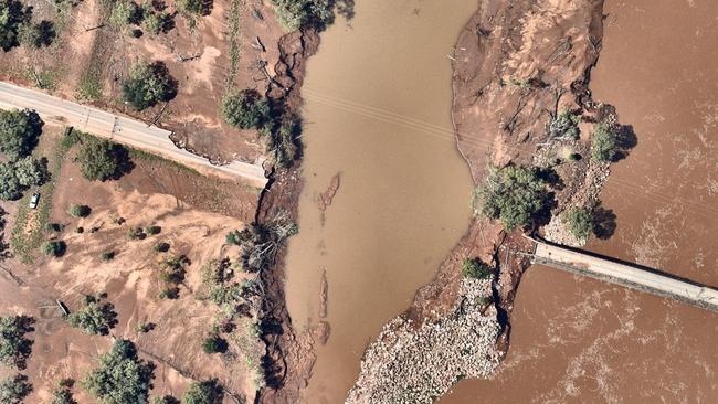 The aftermath of the Kimberley flooding at Fitzroy Crossing, Western Australia. Aerial imagery: Nearmap