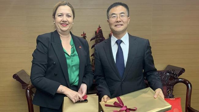 Queensland Premier Annastacia Palaszczuk with China Eastern Airlines' executive vice president, Mr Wan Qingchao on her most recent trade mission.