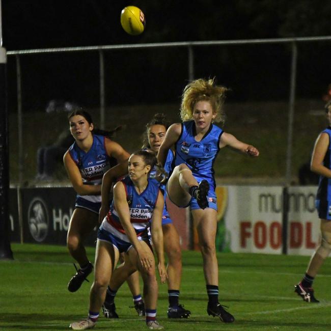 Sturt SANFLW player Zoe Prowse in action during round four against Central District. Picture: Peter Swan