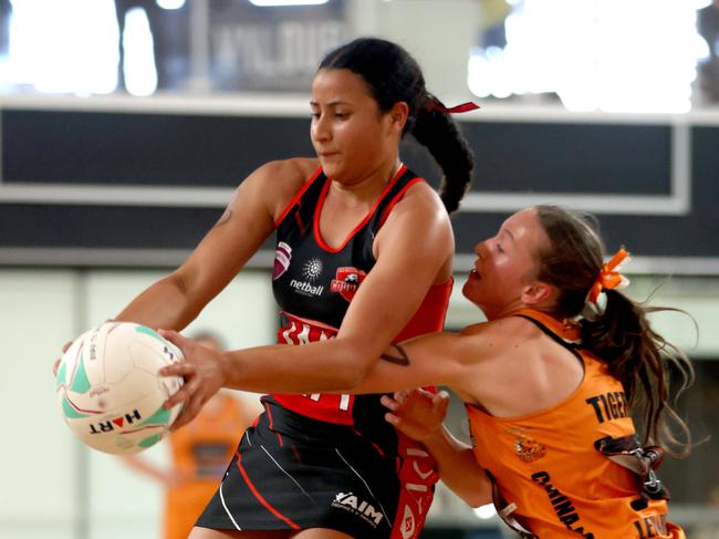 Cougars player Tia Molo, playing in the Netball QLD u16 Grand Final, Nissan Arena Nathan, on Tuesday 20th September 2022 - Photo Steve Pohlner