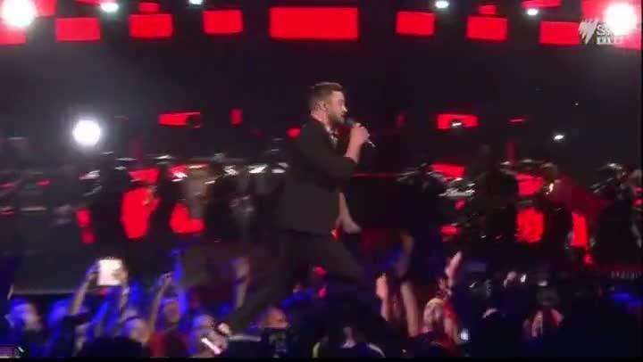 Justin Timberlake puts on a show at Eurovision 2016