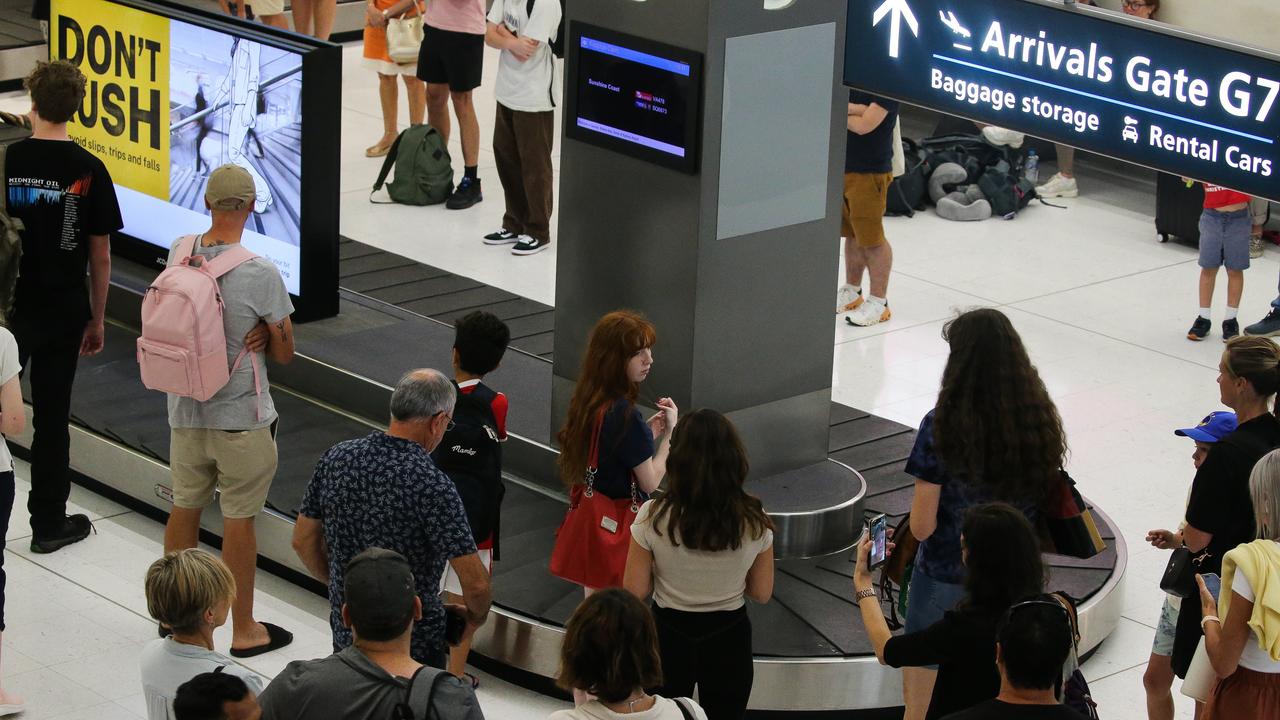 Sydney Airport’s long-term goal is to have passengers wait no longer than 10 minutes at the baggage carousel. Picture: NCA Newswire / Gaye Gerard