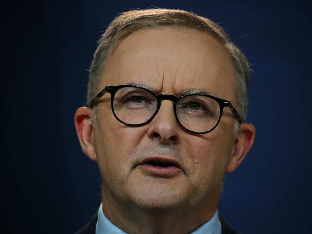 Mr Albanese called for Australia to ‘learn some lessons’ from other countries and reduce the wait time for the booster shot from five months to four. Picture: NCA NewsWire / Gaye Gerard