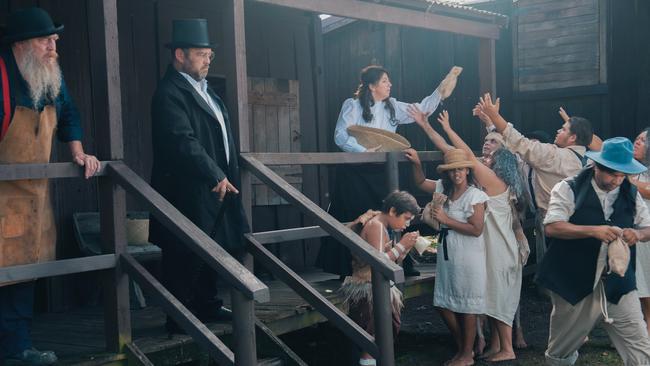 Aboriginal show Spirits of the Red Sand drawing tourists to Logan | The ...