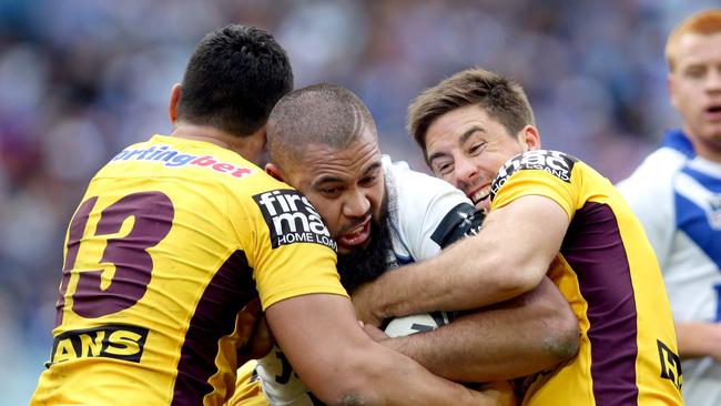 Rugby League - Canterbury Bulldogs vs Brisbane Broncos @ ANZ Stadium . Frank Pritchard tackled by Ben Te'o Pic Gregg Porteous