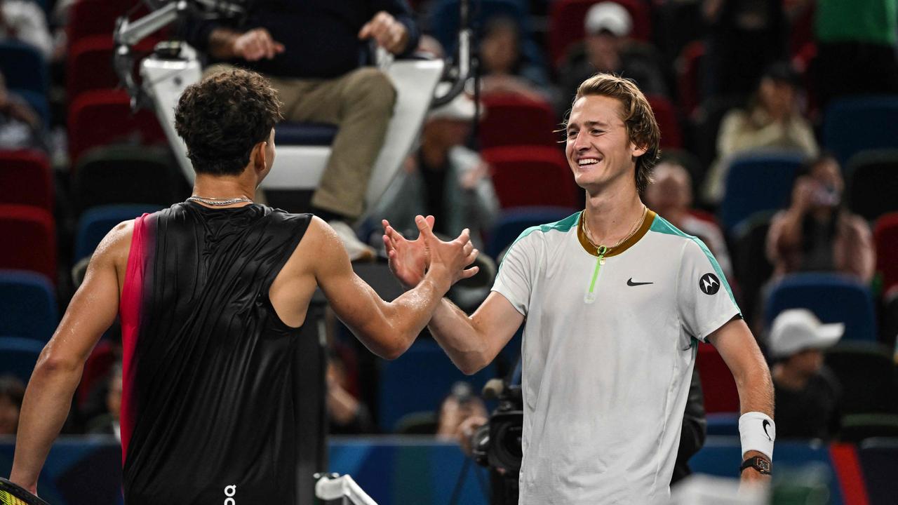 Great scenes between Shelton and Korda. Photo by Hector RETAMAL / AFP
