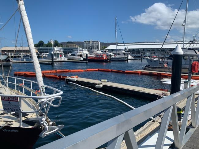 Forty-foot vessel sinks at Kings Pier Marina in Hobart. Picture: CHANEL KINNIBURGH