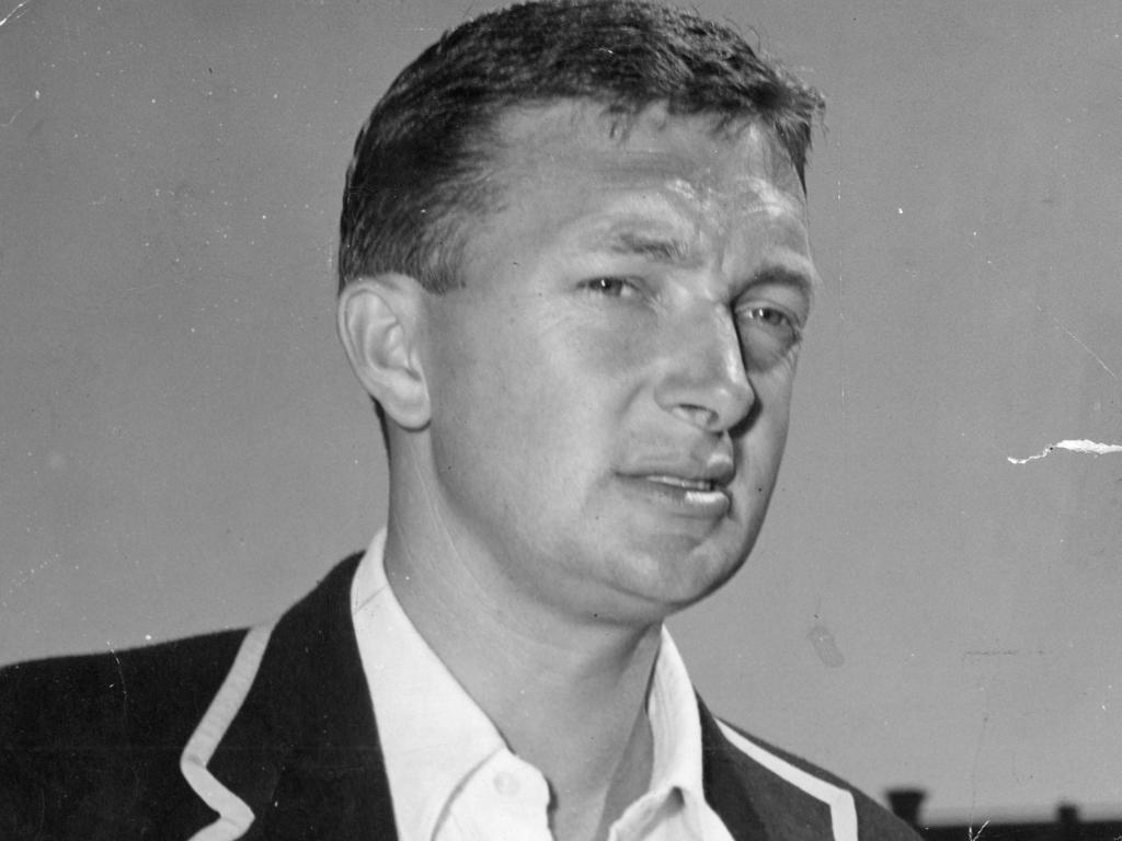 Richie Benaud led the Aussies to Pakistan in 1959/60.