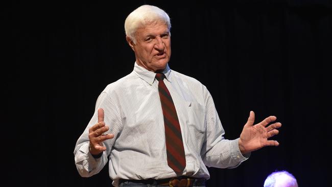 Incumbent MP Bob Katter Chamber of Katter’s Australian Party holding court at the Hinchinbrook Chamber of Commerce-organised forum. Picture: Cameron Bates