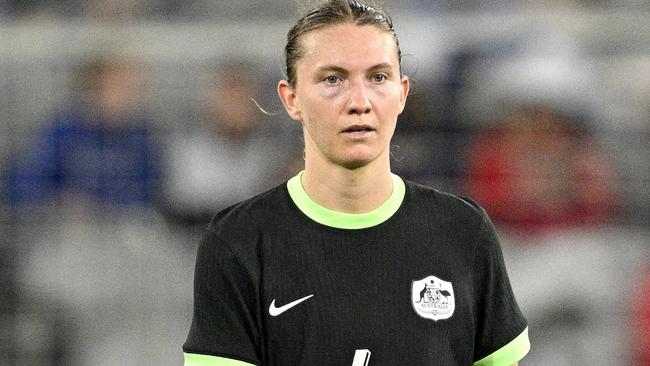 SAN DIEGO, CALIFORNIA - FEBRUARY 26: Clare Hunt #4 of Australia controls the ball during the second half of the 2025 SheBelieves Cup match between Australia and Colombia at Snapdragon Stadium on February 26, 2025 in San Diego, California.  (Photo by Orlando Ramirez/Getty Images)