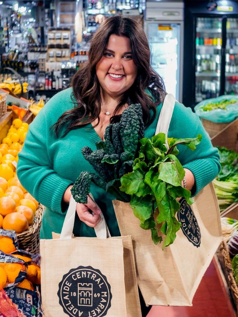 Former MasterChef contestant Larissa Sewell is the new presenter on Channel 7 lifestyle show Discover. Pics: Supplied.