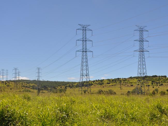 Coopers Gap, windfarm, powerlines, Cooranga North, Niagara Road.