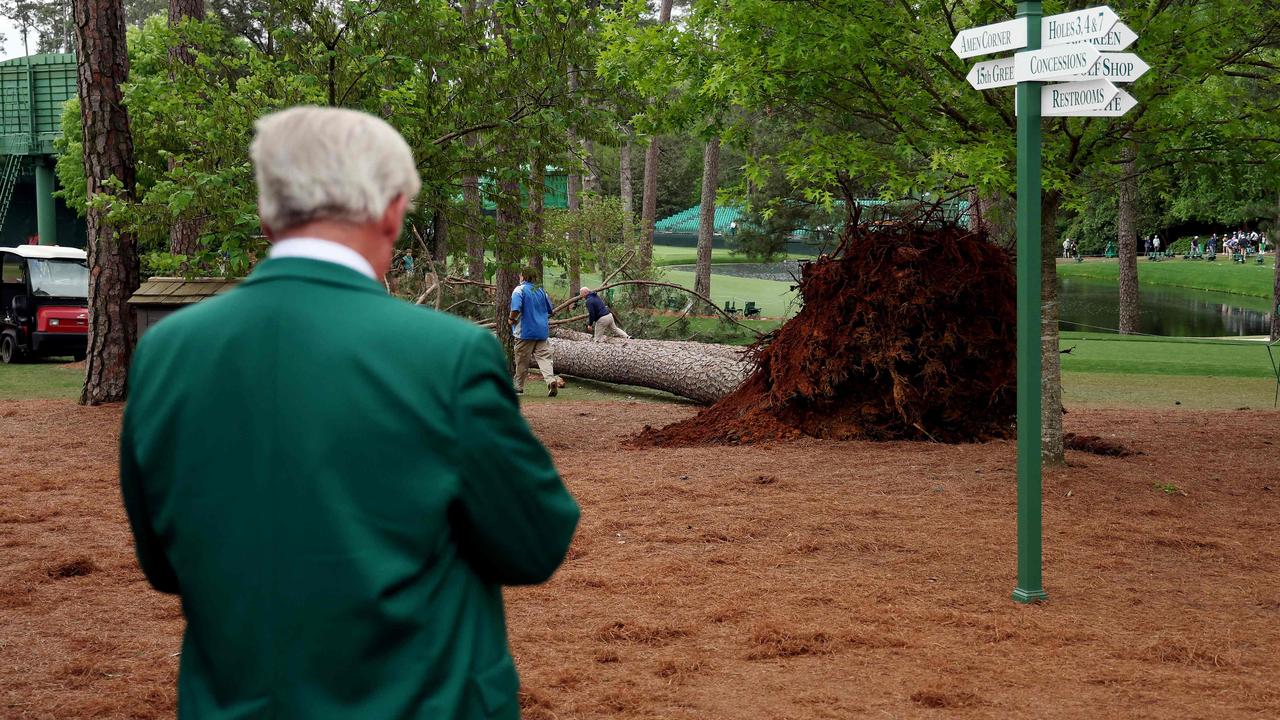 Play was suspended. Photo: Patrick Smith/Getty Images/AFP