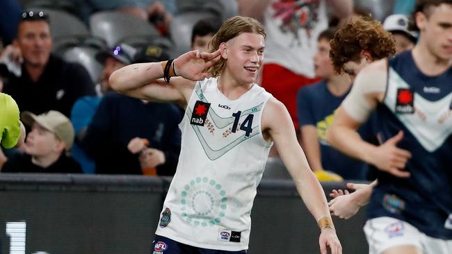 Harley Reid was awarded the AFL Life Members scholarship after a brilliant bottom-age year. Picture: Getty Images