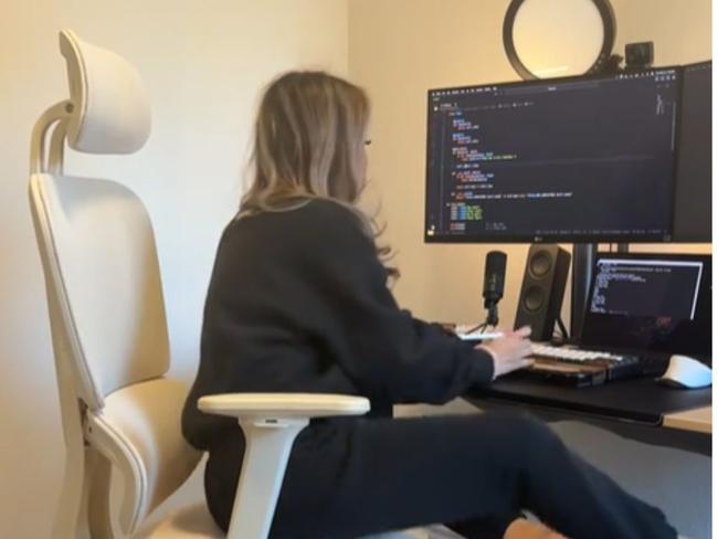 We've rounded up the best home office chairs to make WFH a breeze. Picture: TikTok/@veee_zy