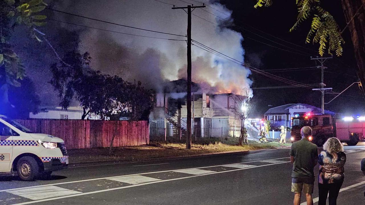 Emergency services on scene at the Edington St house fire. PHOTO: Kerry Smith.