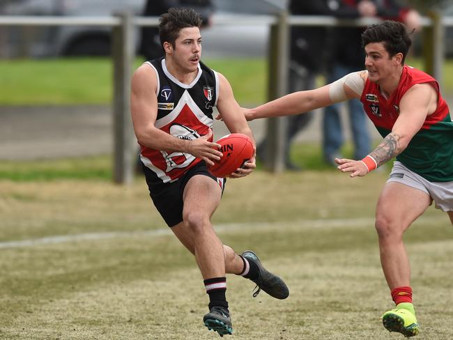 Bonbeach’s Lachlan Gill-Renouf on the move. Picture: Chris Eastman