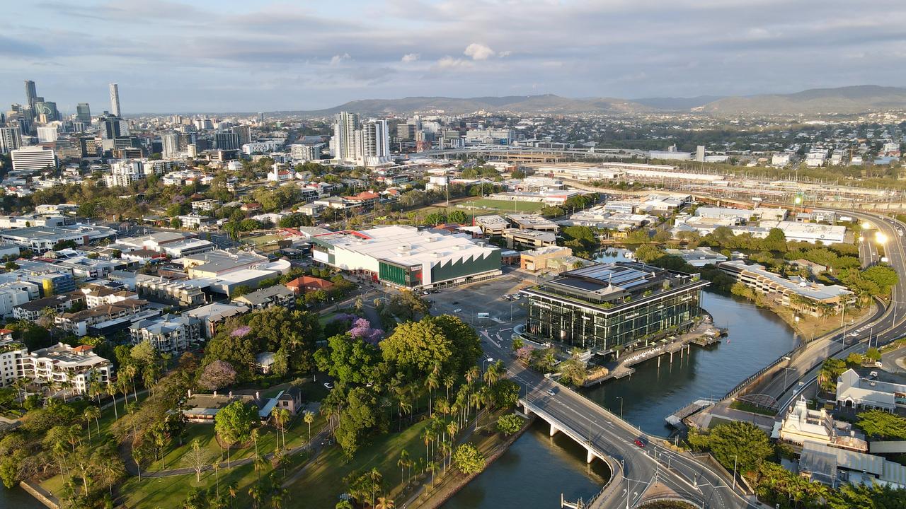 An aerial of the site $300m Breakfast Creek Quarter development in Newstead between Bunnings and the Mercedes Benz Flagship Headquarters on Breakfast Creek Rd, Newstead.