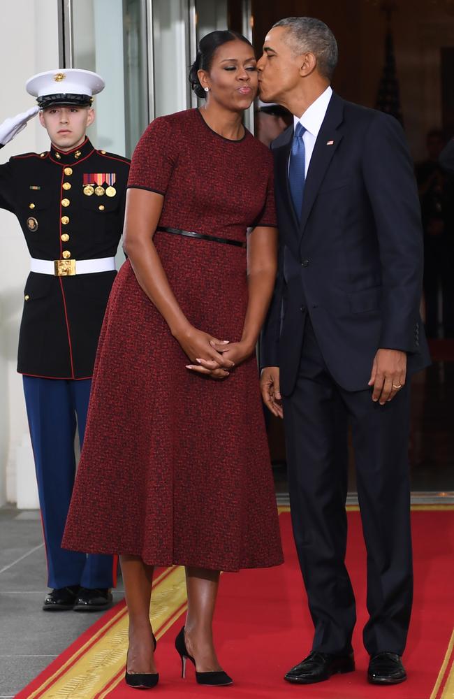 Barack Obama Proposed To Another Woman Before Meeting Michelle, Book ...