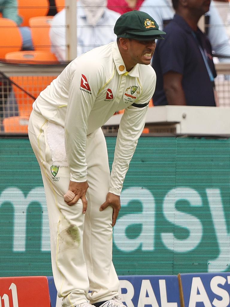 Usman Khawaja after he was injured attempting to take a catch. (Photo by Robert Cianflone/Getty Images)