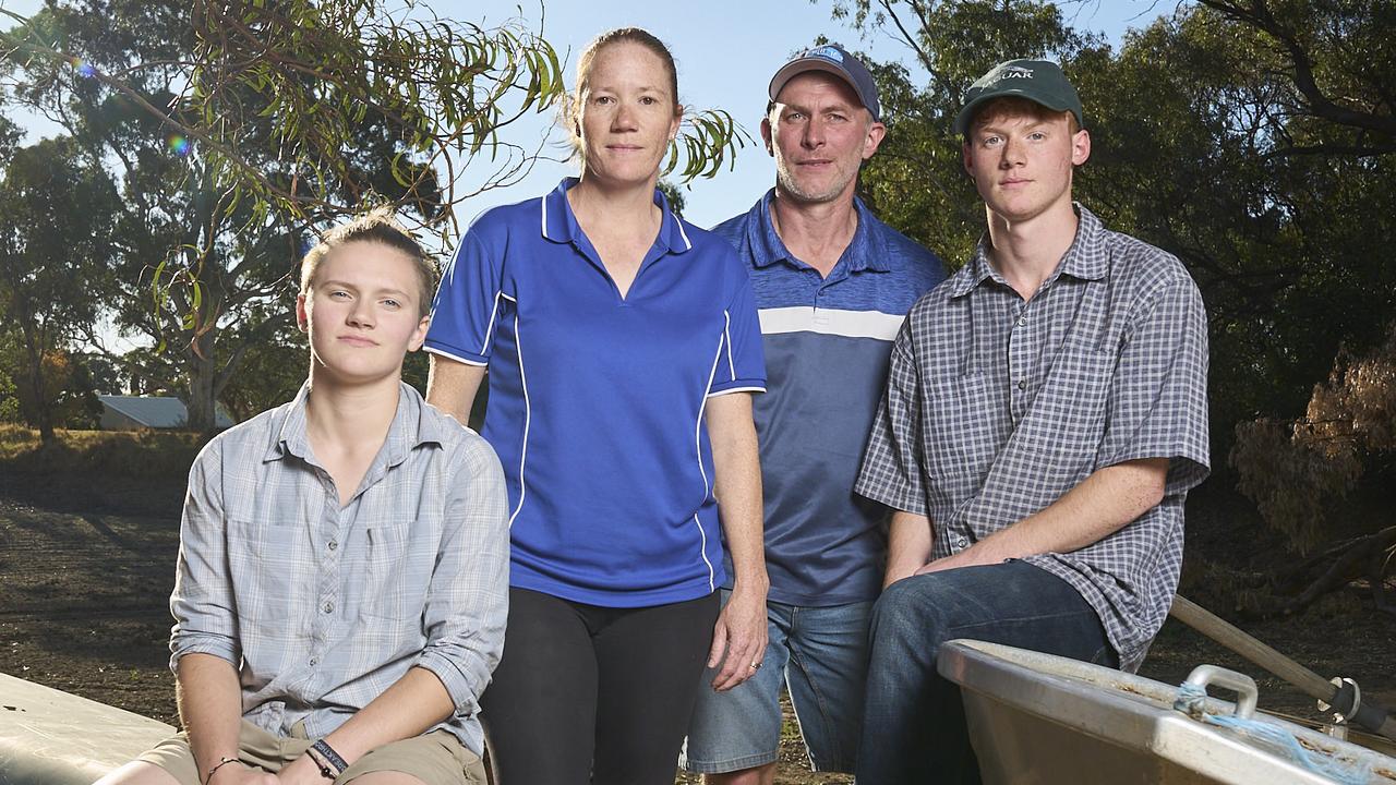 SA families crack under drought pressure as water tanks dry up