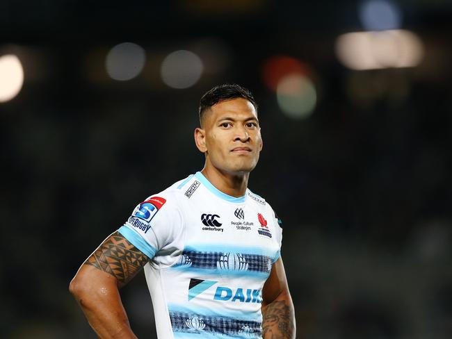 The shadow of Folau over the game will decline as the sport moves on according to Mitchell.