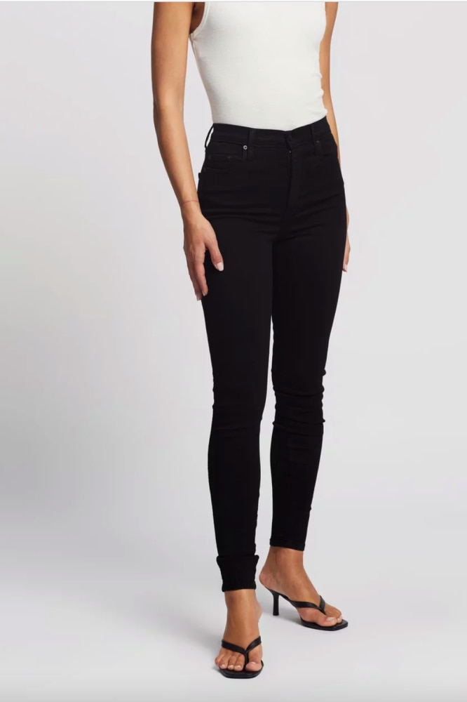 2024 Flattering Black Jeans — THE DAILEIGH