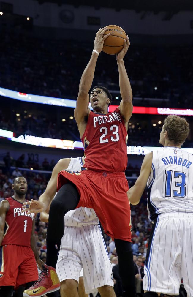 Anthony Davis helped New Orleans to a big win over Orlando.