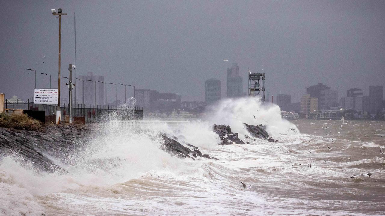 Melbourne weather: Man dies in floodwaters as Victoria begins storm ...