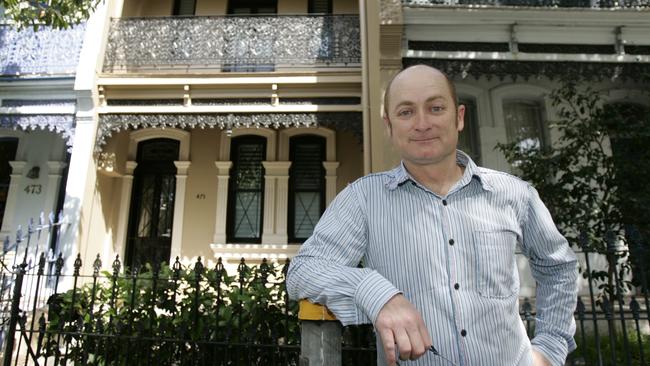 Dave Faulkner outside the Darlinghurst house where Hoodoo Gurus formed. Pic: Bob Barker