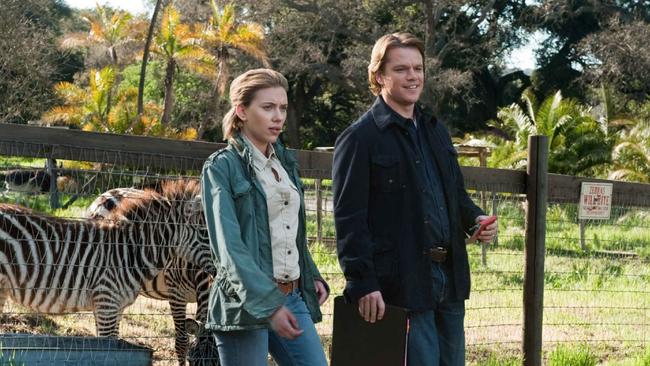 Johansson and Damon in <i>We Bought a Zoo</i>.