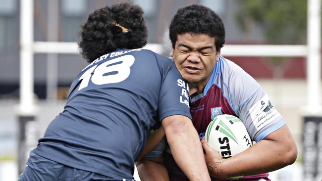 Spencer Tuala from The Hills Sports High School on the charge. Picture: Adam Yip