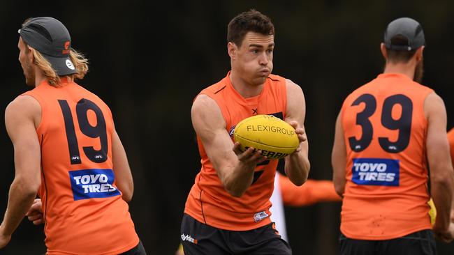 Jeremy Cameron (centre) takes part in a training drill as the Giants prepare for the Sydney Swans. Picture: AAP