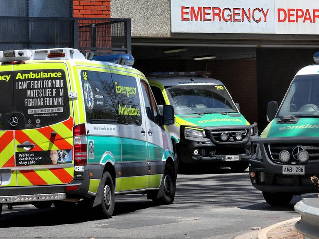 Uni students forced to drive ambos: union