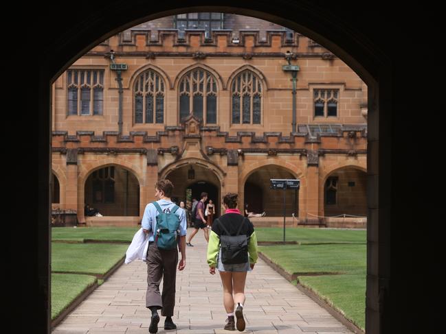 Pictured are students at Sydney University. Picture: NCA NewsWire / Damian Shaw