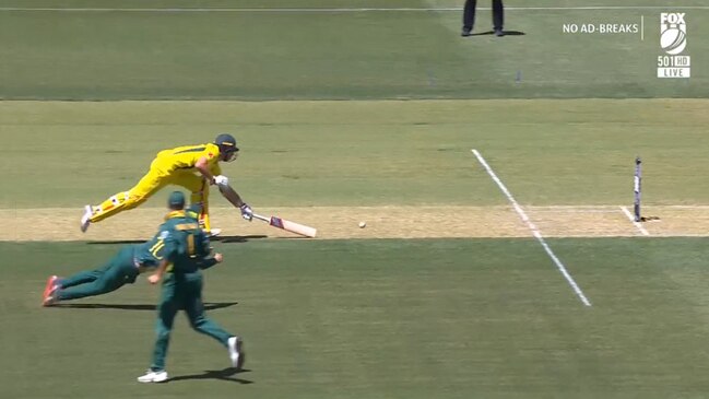 Aussie fight-back cut short by brilliant run-out