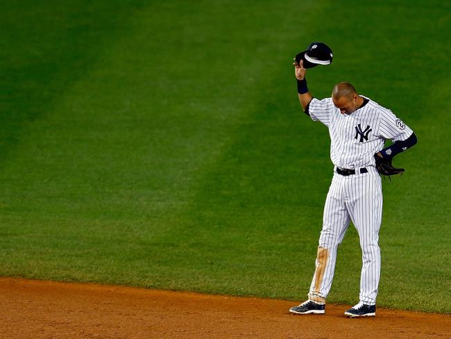 Retiring MLB legend Derek Jeter rescues Yankees, belts game-winning RBI