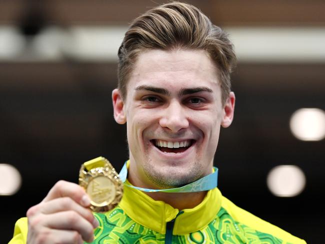 LONDON, ENGLAND - AUGUST 01: Gold Medalist, Matthew Glaetzer of Team Australia celebrates with their medal during the Men's 1000m Time Trial medal ceremony on day four of the Birmingham 2022 Commonwealth Games at Lee Valley Velopark Velodrome on August 01, 2022 on the London, England. (Photo by Justin Setterfield/Getty Images)