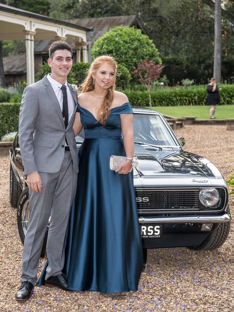 Justin Margetson and Imogen Goodfellow. Highlands Christian College formal at Gabbinbar Homestead. Wednesday. 18th Nov 2020 Picture: Nev Madsen